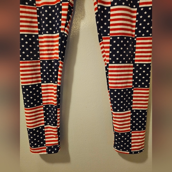 Lularoe Patriotic American Flag Leggings - Picture 3 of 6